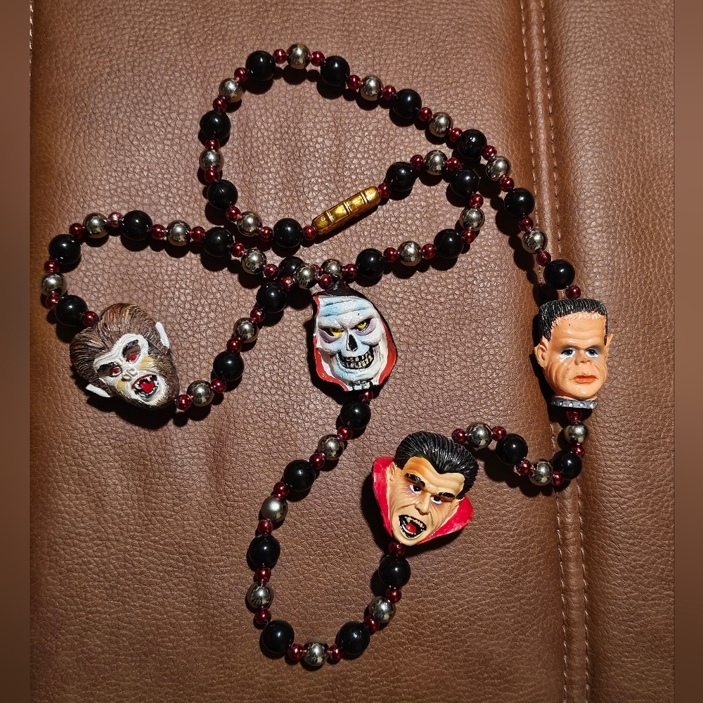 Vtg Horror Classic Monster Beads Mardi Gras Throw Hand Strung Halloween 80s 90s